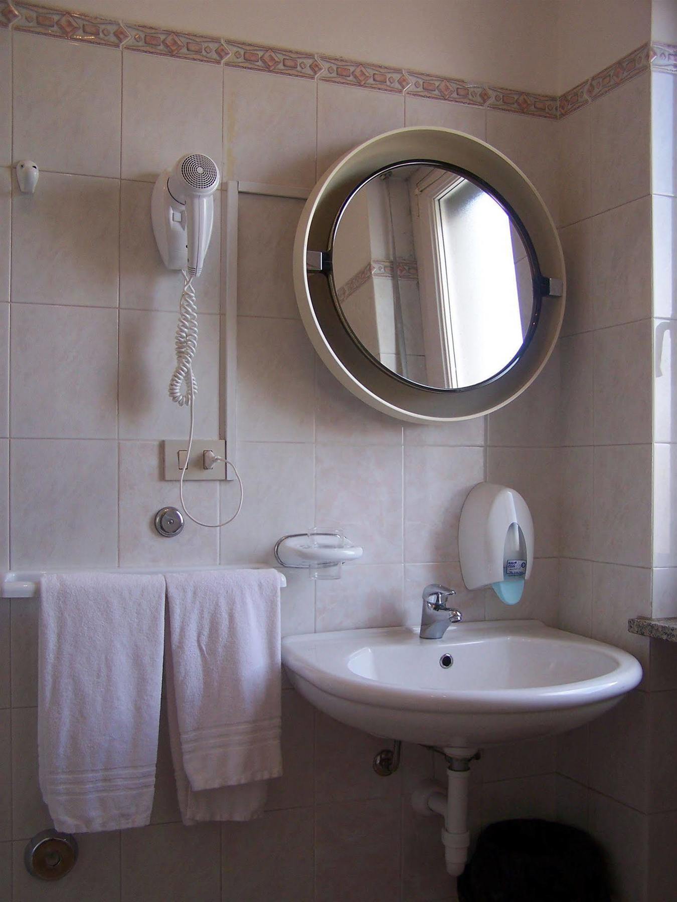 Hotel Ristorante La Torretta Bianzè Zewnętrze zdjęcie